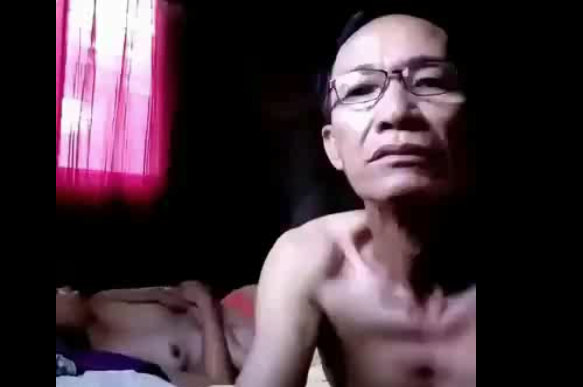 Iniyot Ang Matandang Babae Sex Video - Dalaga Naiwan Sa Probinsya Nagpakantot Nalang Sa Matanda - KANTOTIN